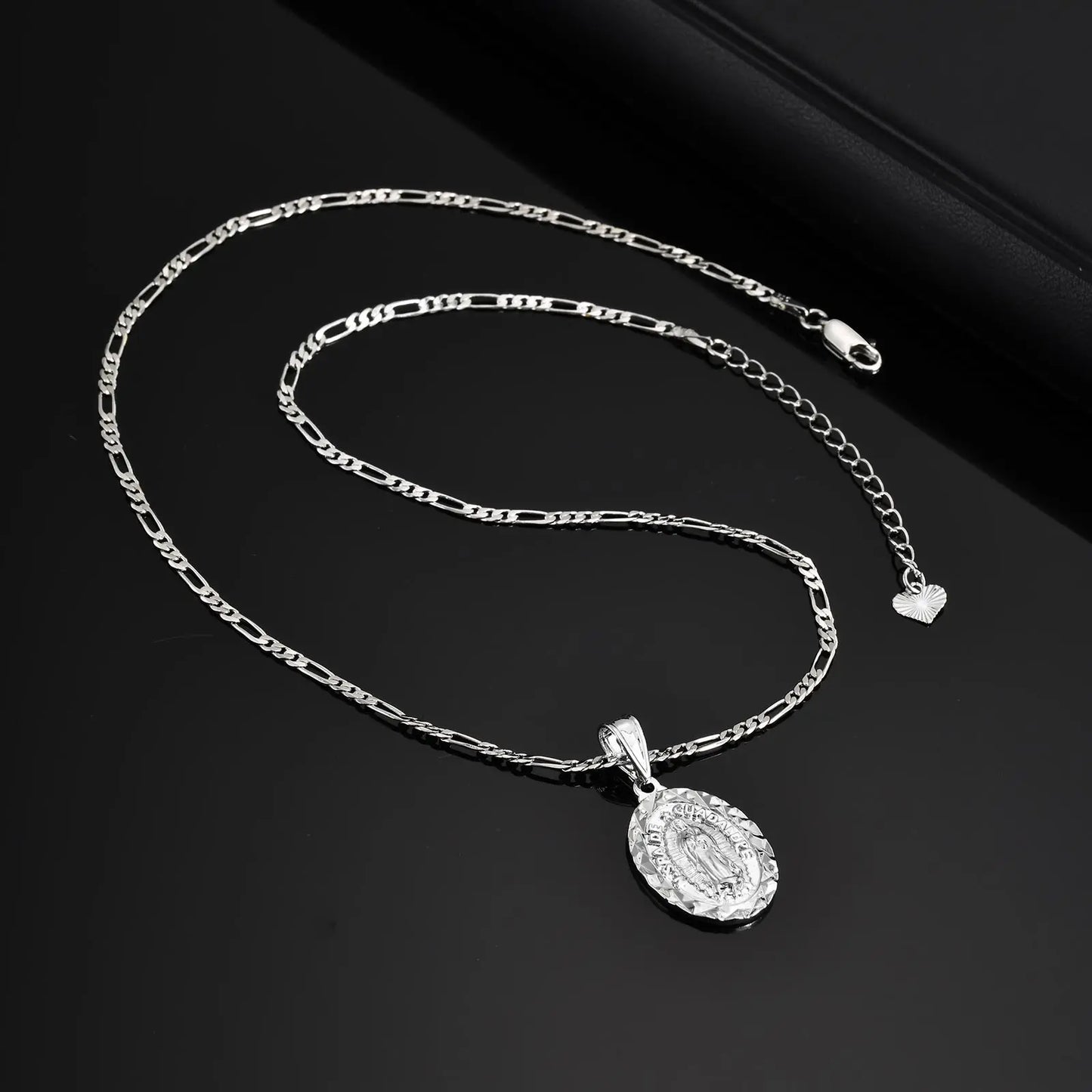 Classic Virgin Mary Prayer Pendant Necklace for Men Women, Silver Gold Color Metal Necklace, Religious Amulet Jewelry Catholic