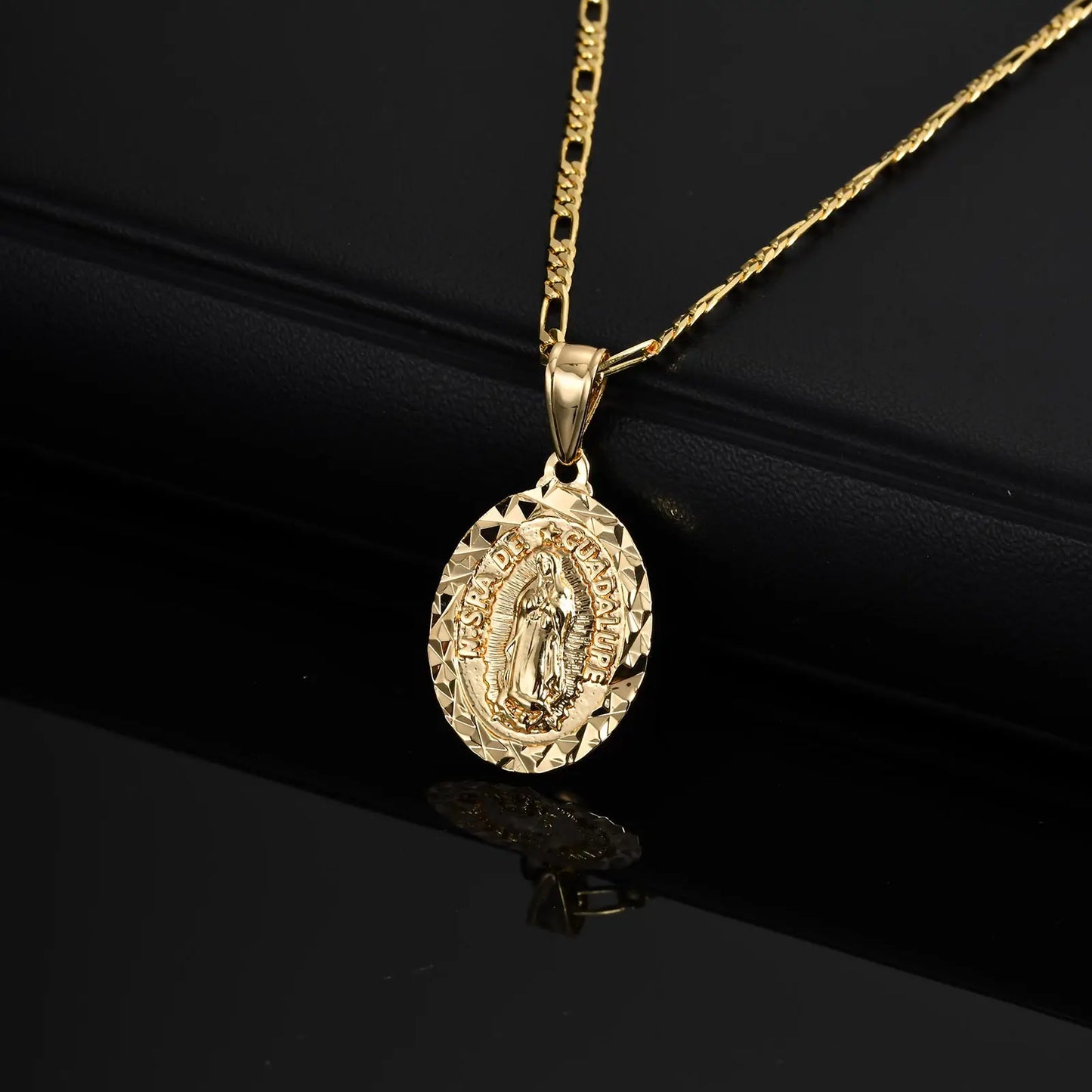 Classic Virgin Mary Prayer Pendant Necklace for Men Women, Silver Gold Color Metal Necklace, Religious Amulet Jewelry Catholic